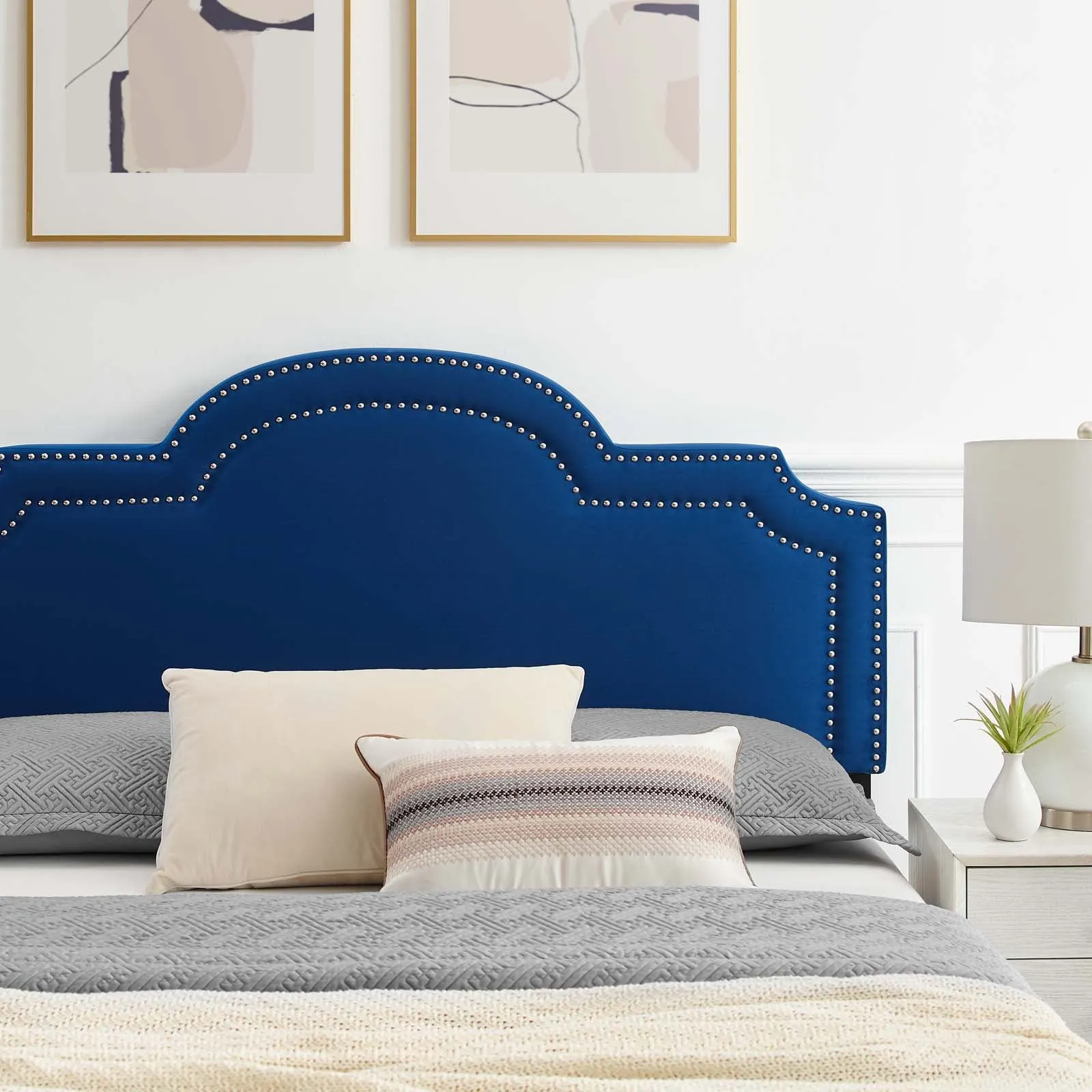 Aviana Performance Velvet Bed by Modway