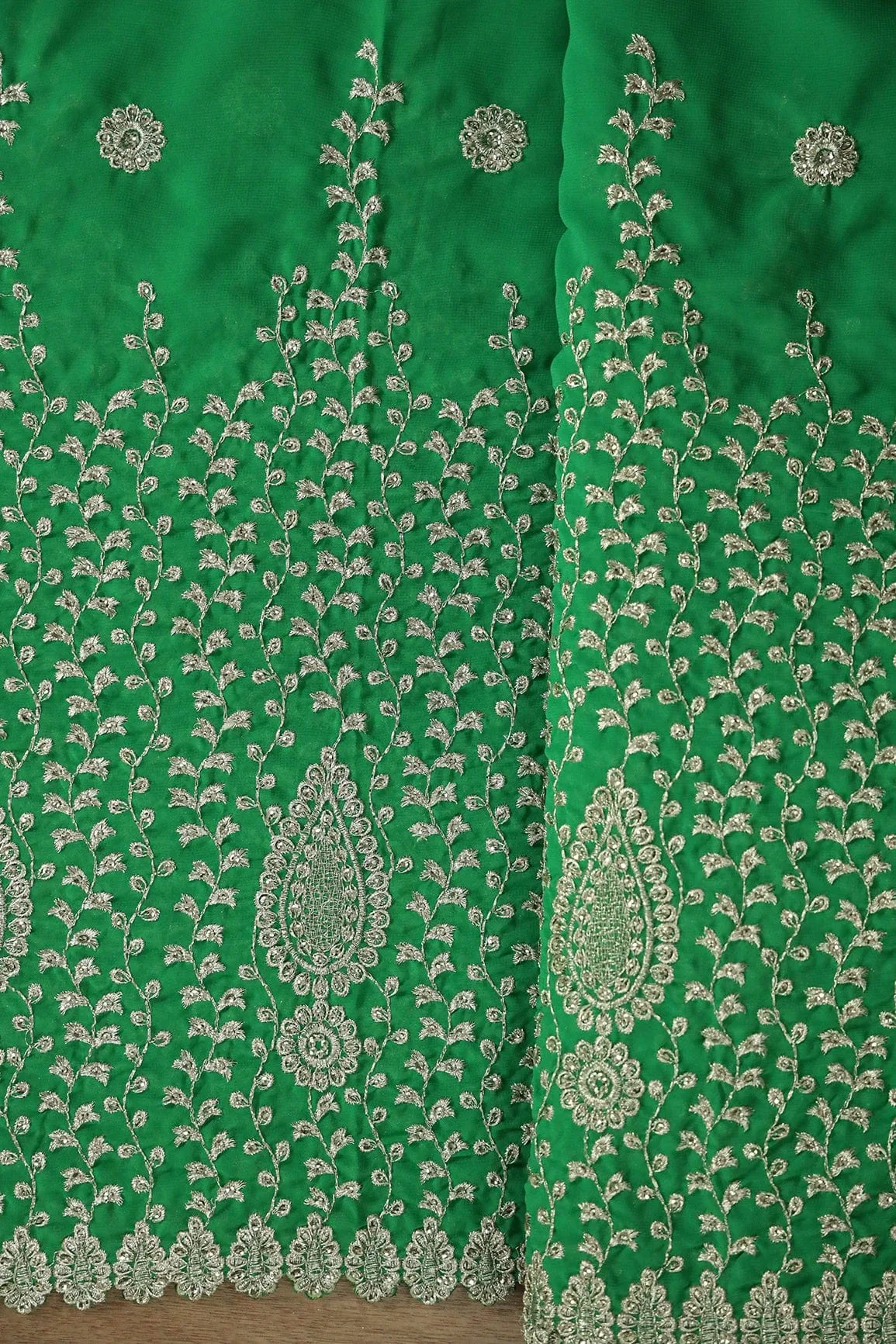 Big Width''56'' Silver Zari Leafy Embroidery Work On Green Georgette Fabric With Border