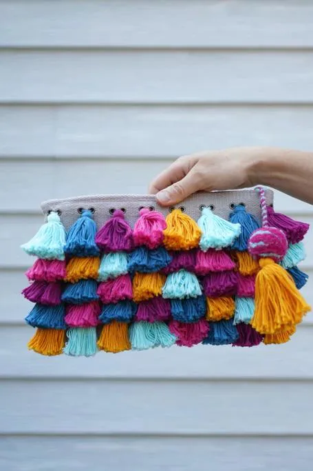 Fiesta Clutch