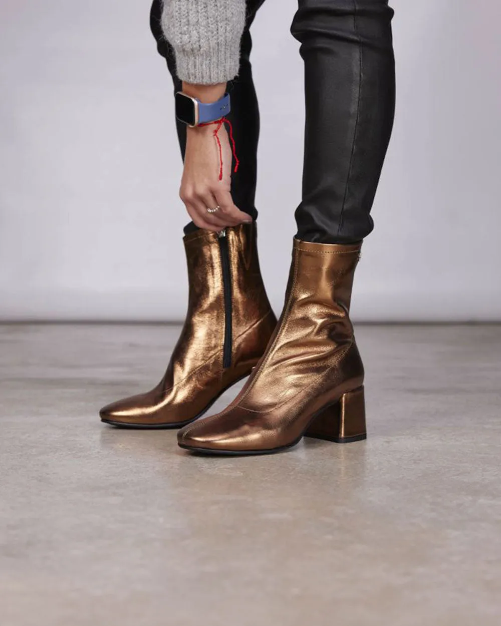 Gioseppo 70825 Evanton Bronze Leather Ankle Boot