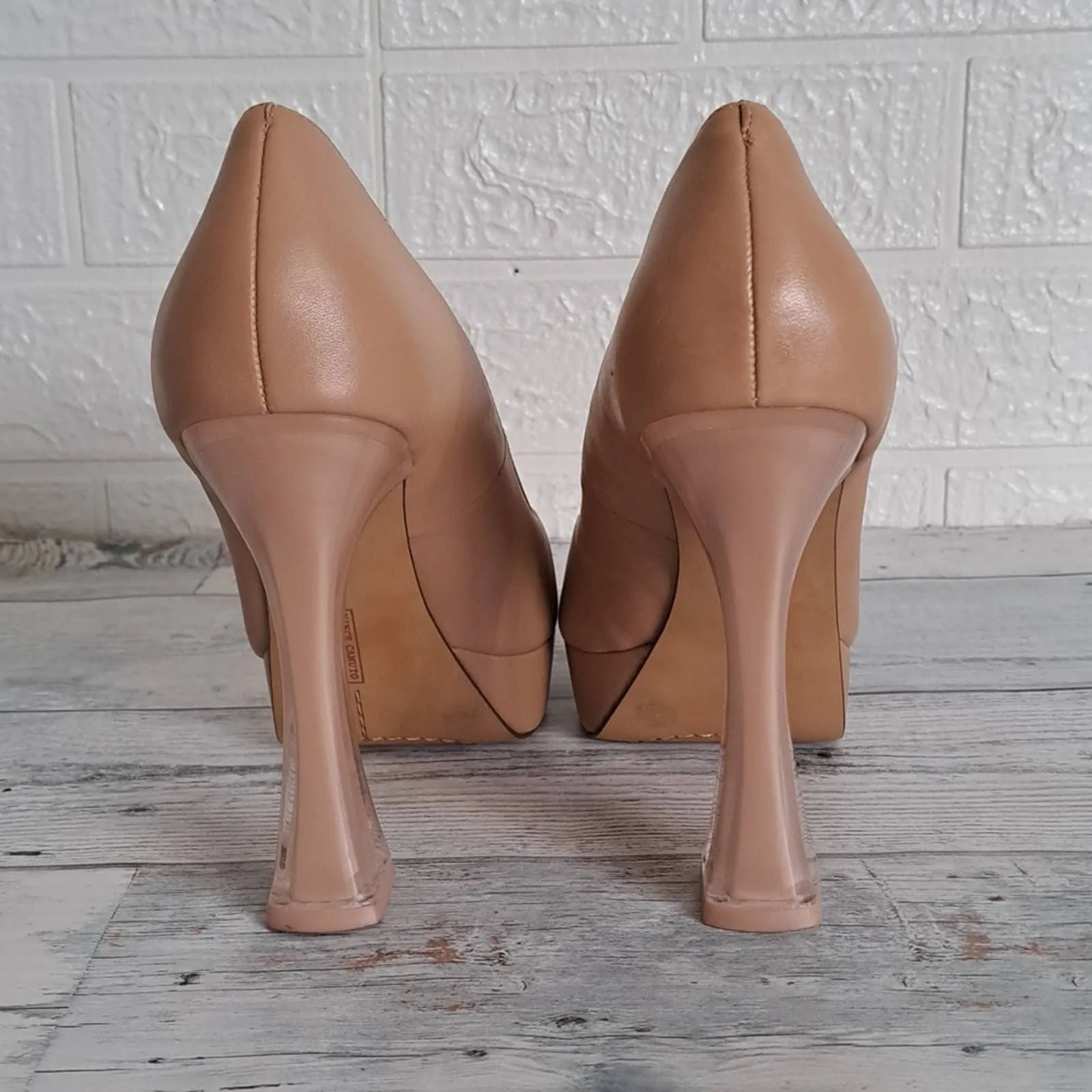 Vince Camuto Women's Slaytia Pointed Toe Platform Pump